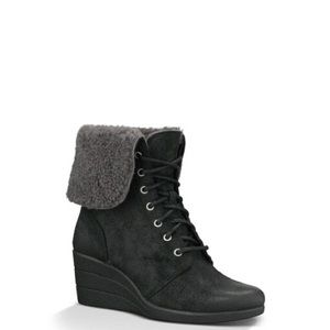 Ugg Zea Boots